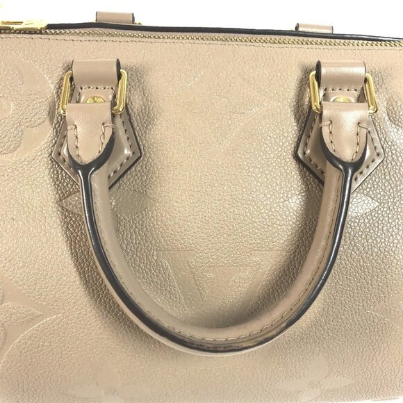 LOUIS VUITTON Beige Monogram Bag - Picture 11 of 16